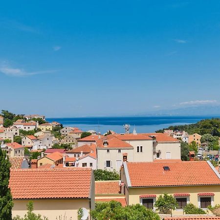 Sea View Apartment Sandra In Mali Lošinj Exterior foto